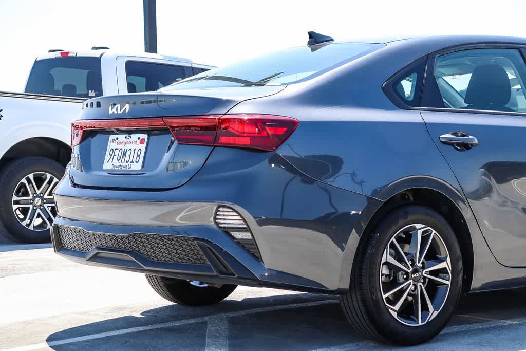Used 2023 Kia Forte LXS FWD image 9