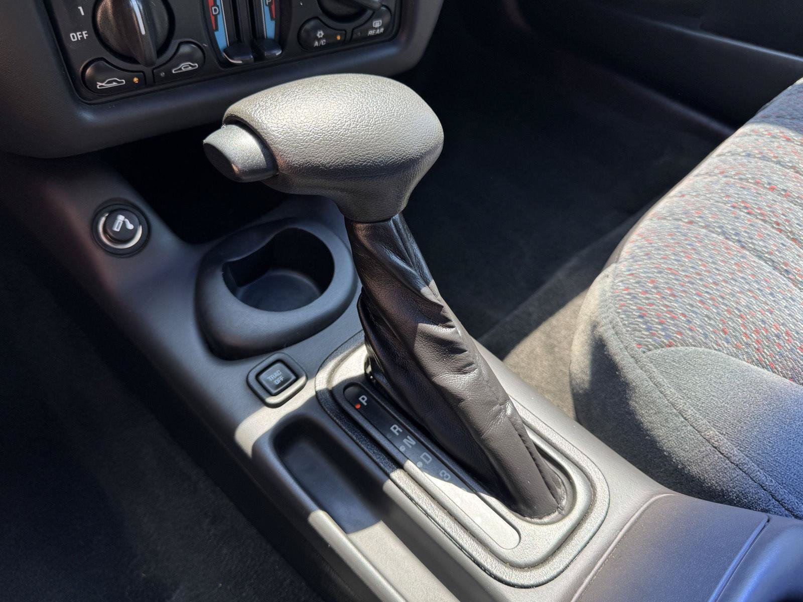 Used 2002 Chevrolet Monte Carlo SS w/ Preferred Equipment Group FWD image 20