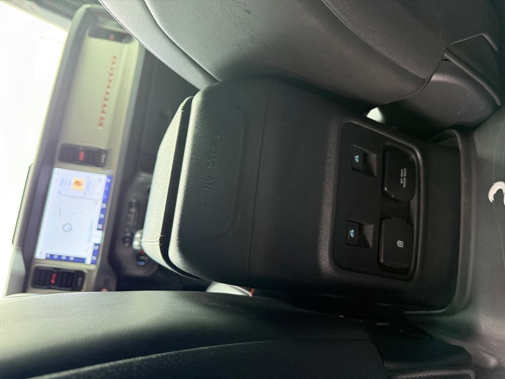 Used 2022 Ford Bronco Raptor image 17