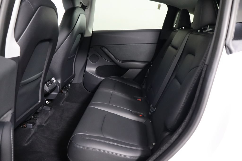 Used 2023 Tesla Model Y AWD image 15