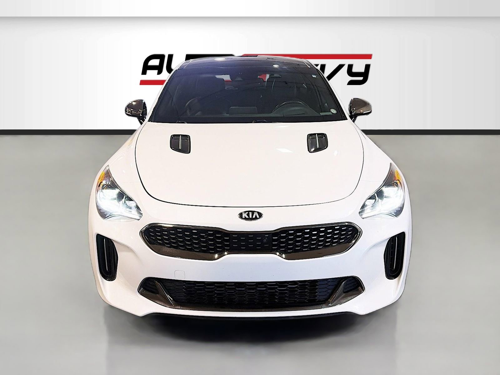 Used 2021 Kia Stinger GT2 image 2