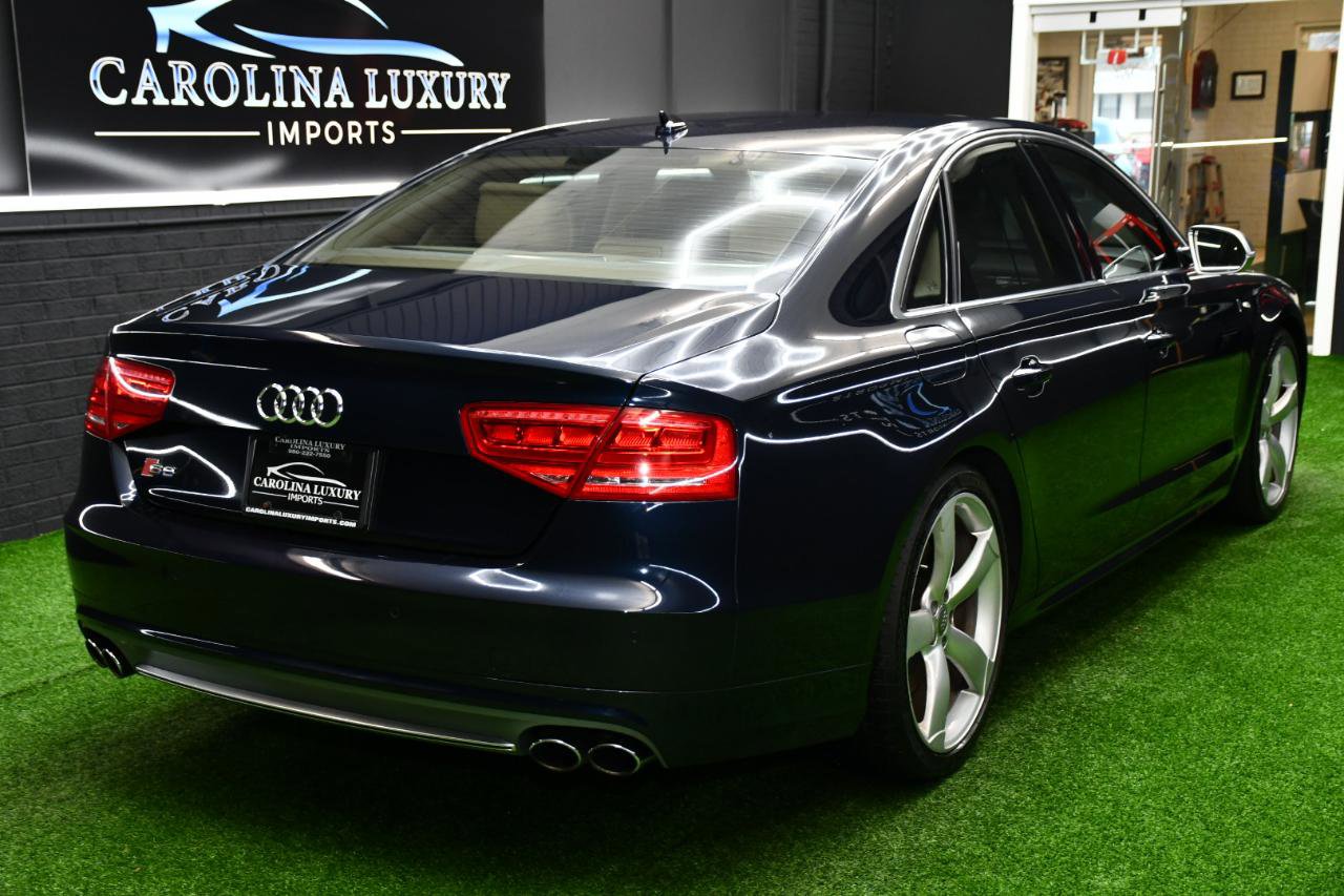 Used 2013 Audi S8 AWD/4WD image 4