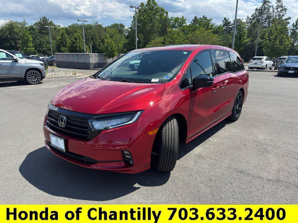 Certified 2023 Honda Odyssey Sport image 3