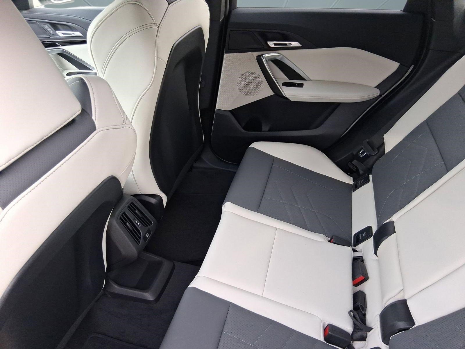 Used 2026 BMW X1 xDrive28i w/ Convenience Package image 29