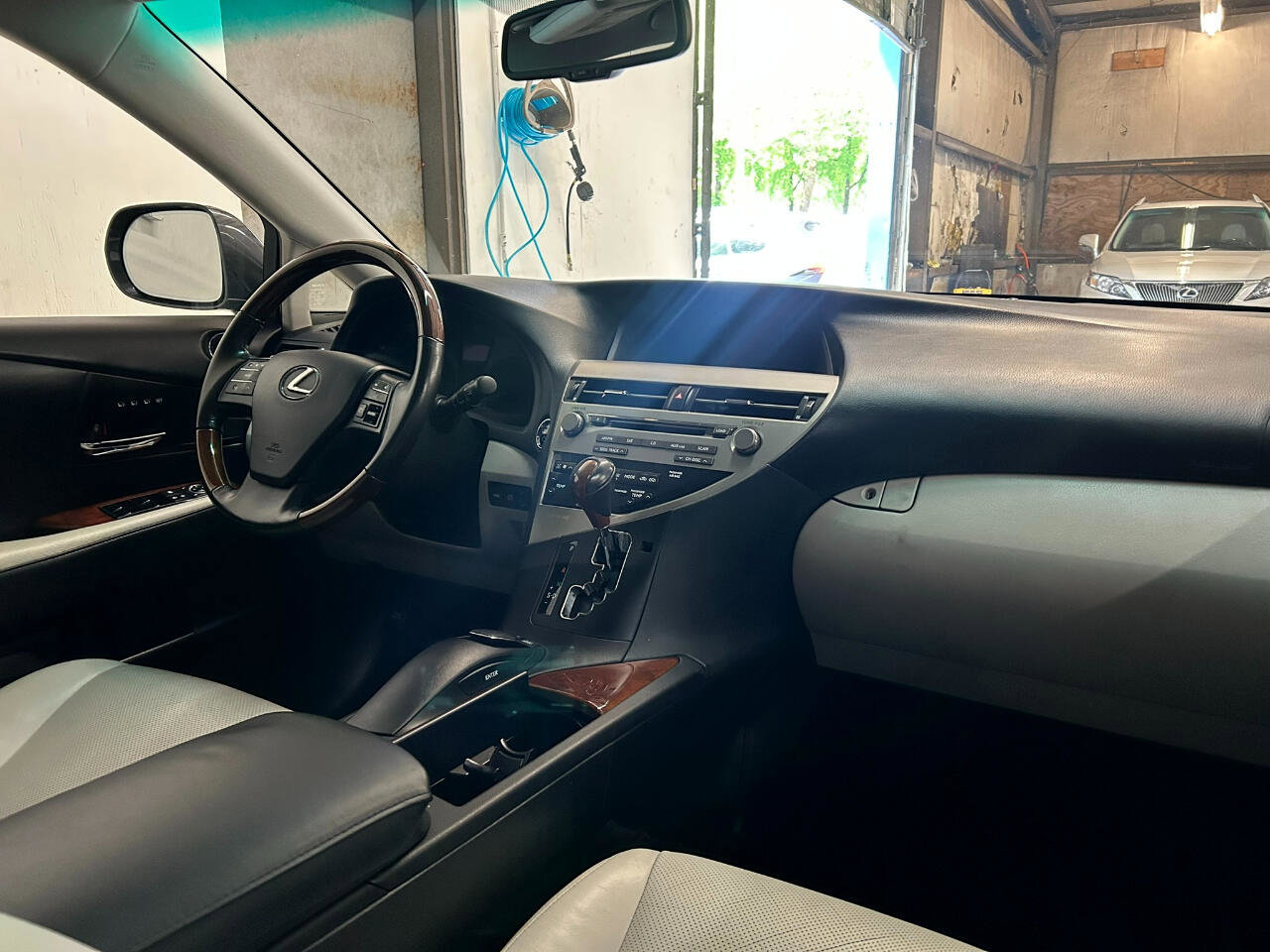 Used 2010 Lexus RX 450h AWD image 18