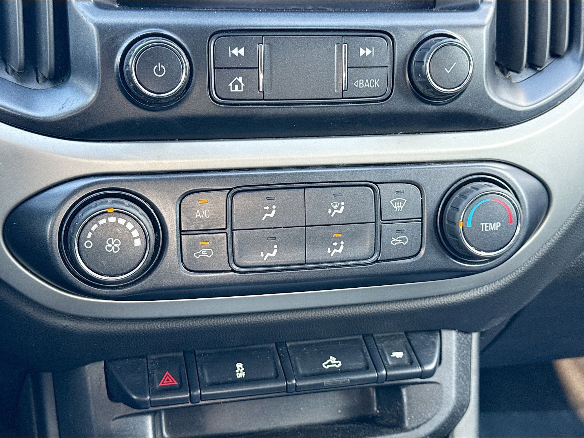 Used 2021 Chevrolet Colorado LT image 31