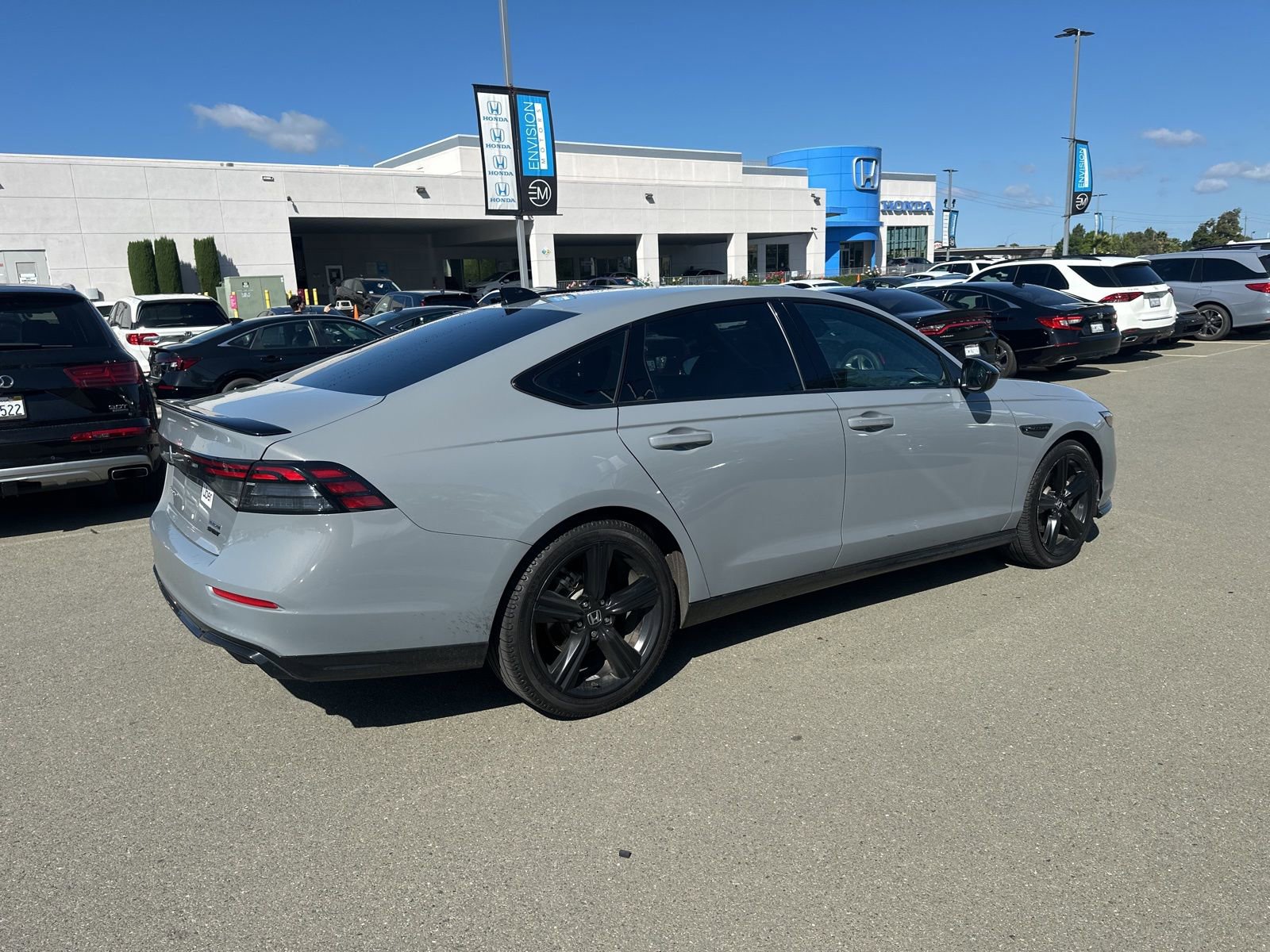 Used 2024 Honda Accord Sport image 3