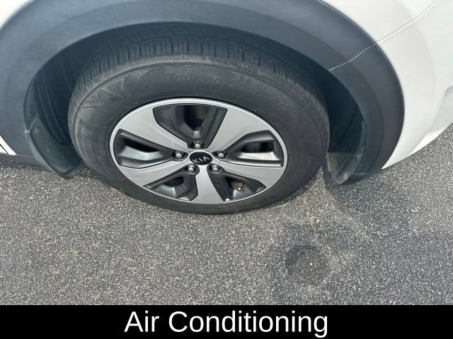Used 2019 Kia Niro LX FWD image 5