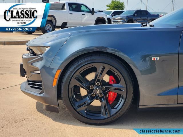 Used 2021 Chevrolet Camaro SS image 9