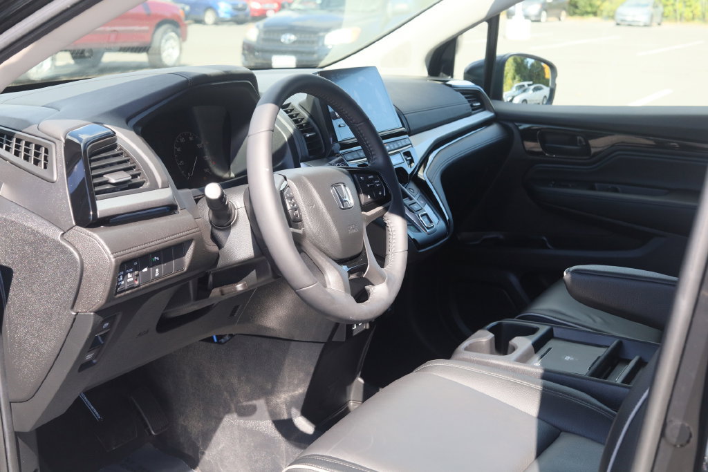 Used 2026 Honda Odyssey Touring image 17