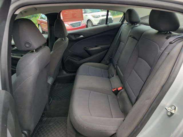 Used 2018 Chevrolet Cruze LT FWD image 23