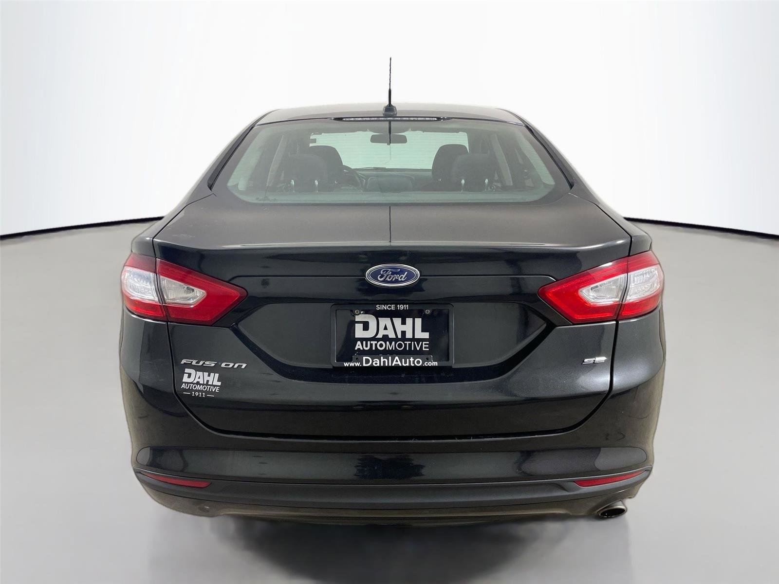 Used 2013 Ford Fusion SE FWD image 11