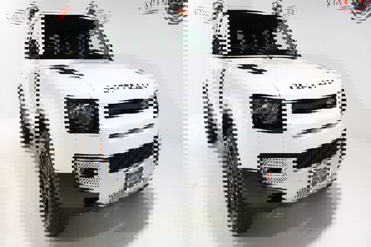 Used 2025 Land Rover Defender 110 S image 27