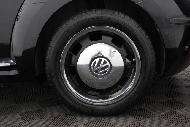 Used 2012 Volkswagen Beetle 2.5 FWD image 8