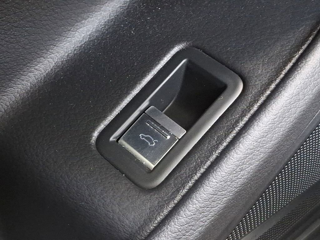 Certified 2024 Audi A8 L 3.0T w/ Luxury Package image 28