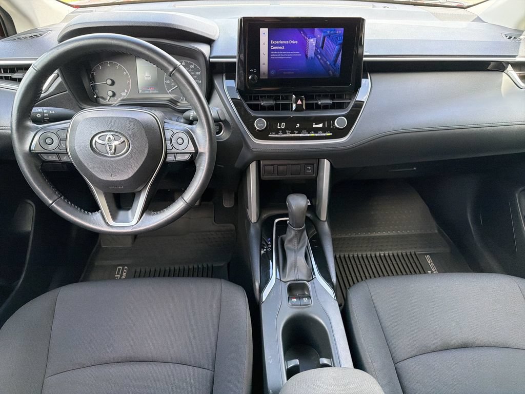 Used 2023 Toyota Corolla Cross LE FWD image 14