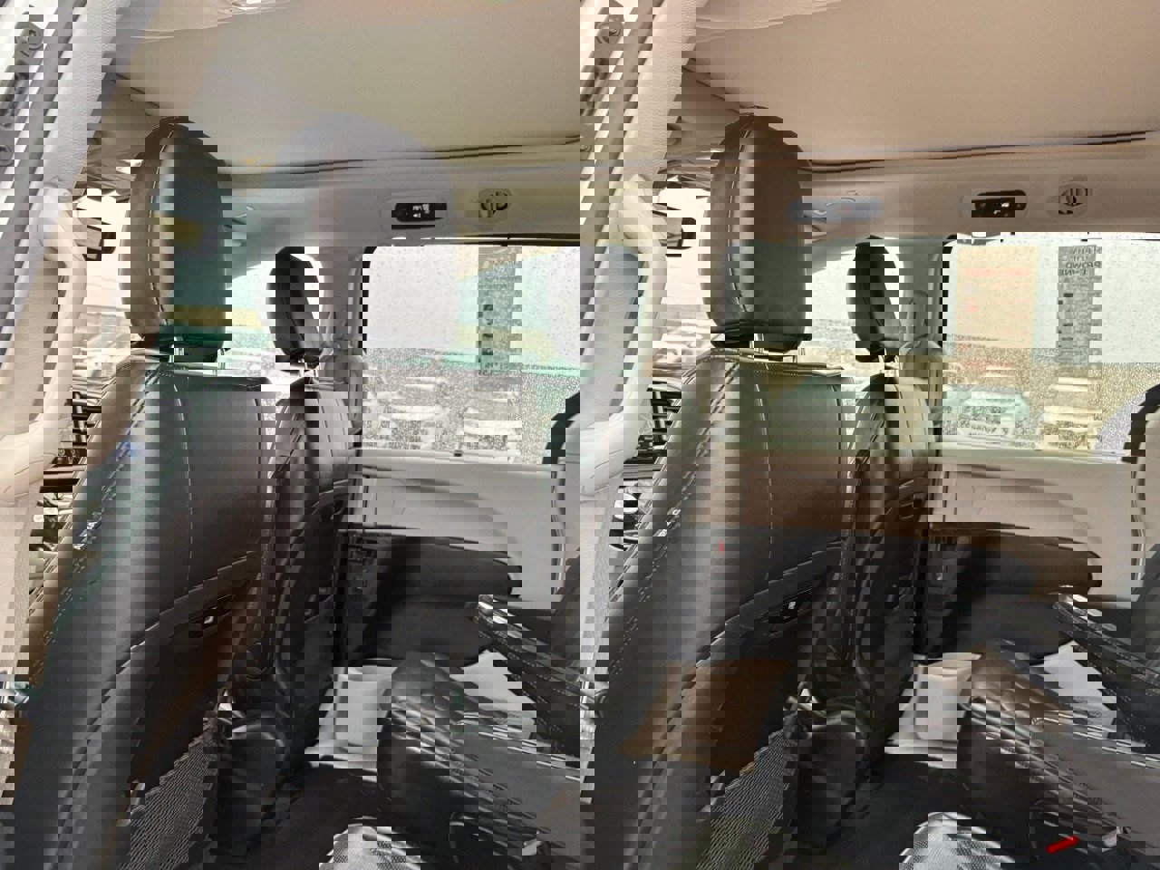 Used 2018 Chrysler Pacifica Limited image 38