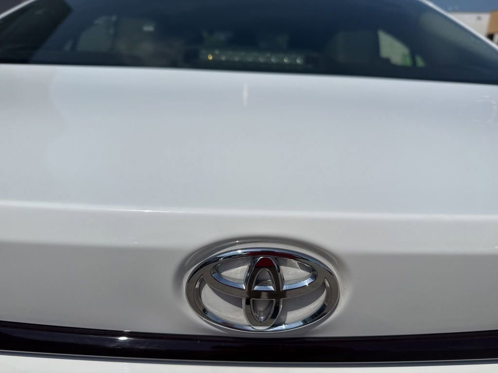 Used 2024 Toyota Corolla LE FWD image 8