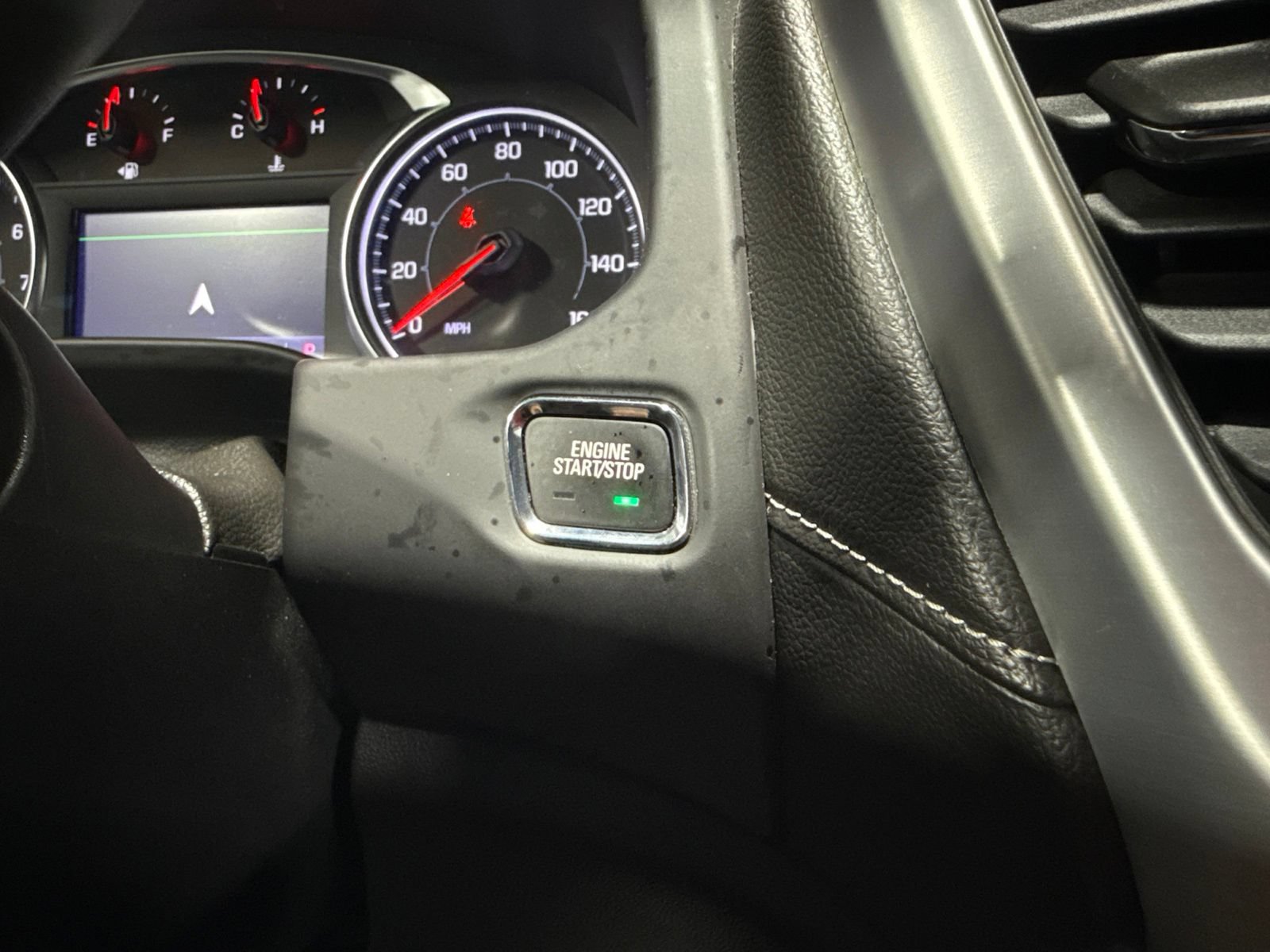 Used 2023 GMC Acadia SLT w/ Elevation Edition FWD image 28