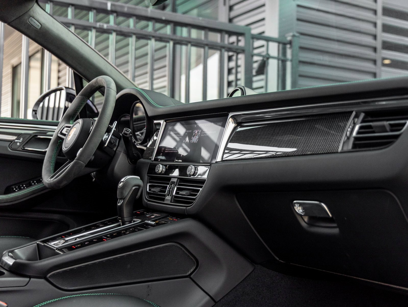 Used 2023 Porsche Macan GTS image 44