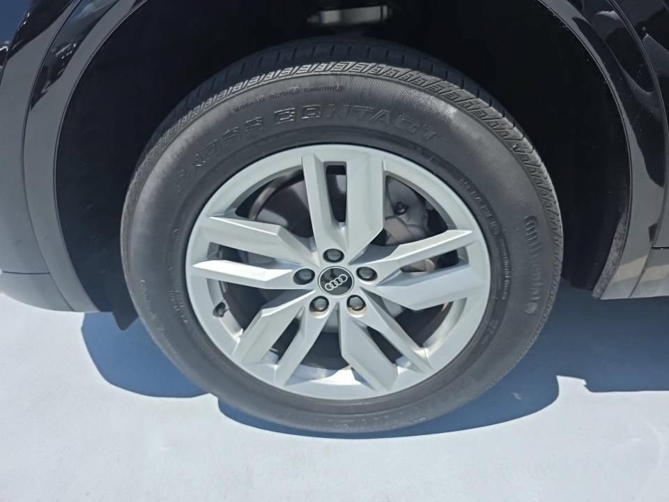 Used 2023 Audi Q5 2.0T Premium w/ Convenience Package AWD/4WD image 4