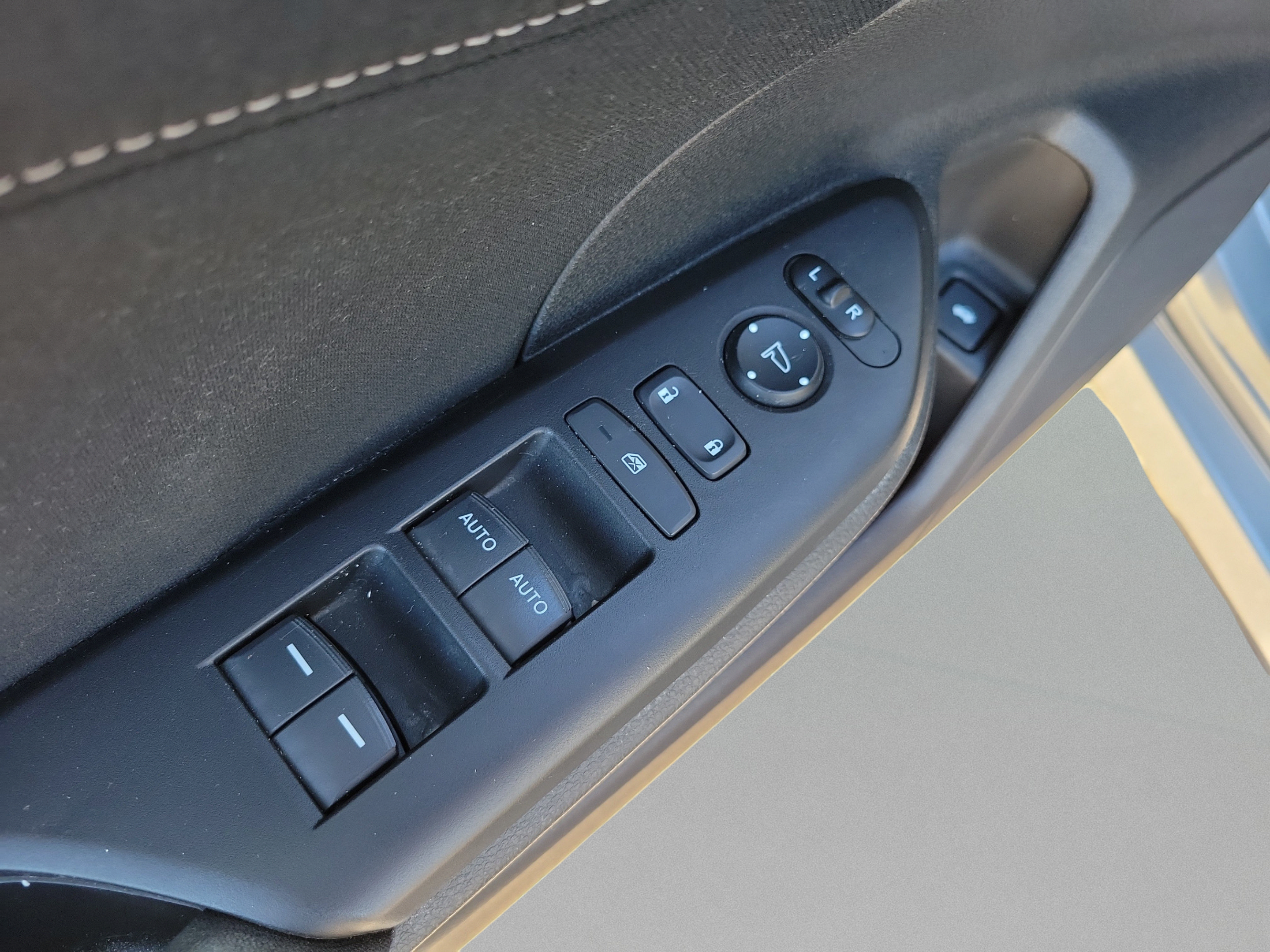 Used 2019 Honda Civic EX image 23