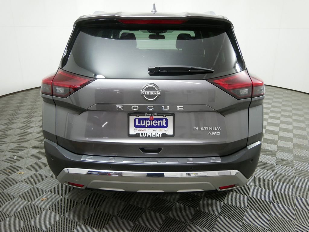 Used 2022 Nissan Rogue Platinum w/ Head-Up Display Package image 4