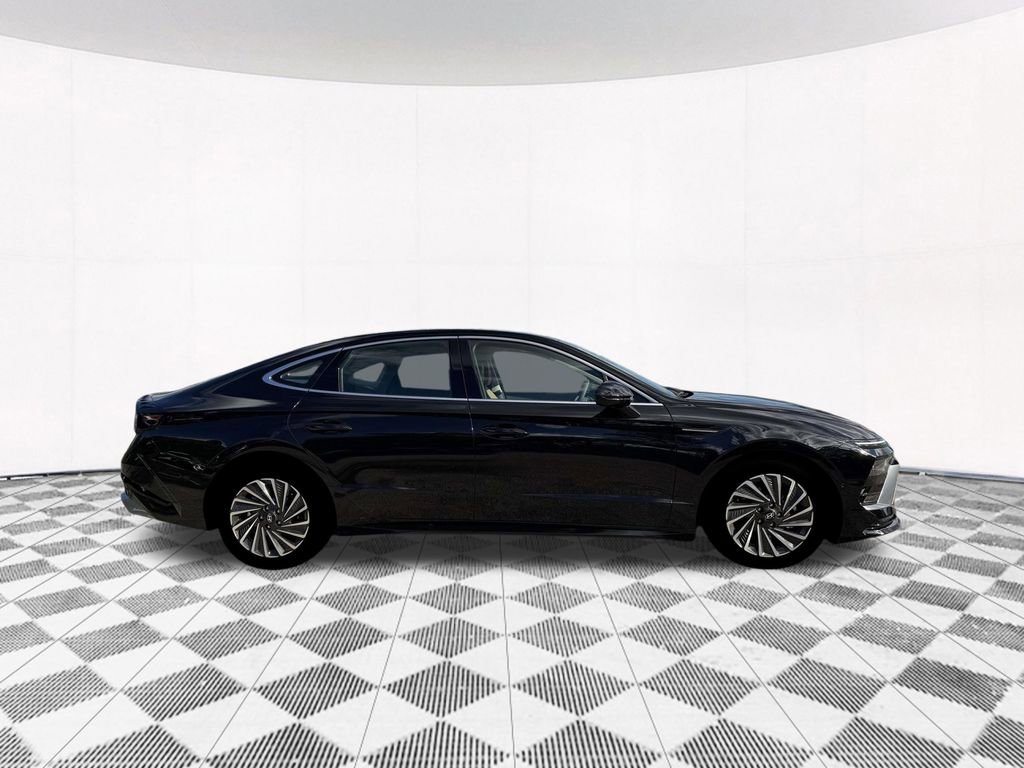 New 2026 Hyundai Sonata Limited image 13