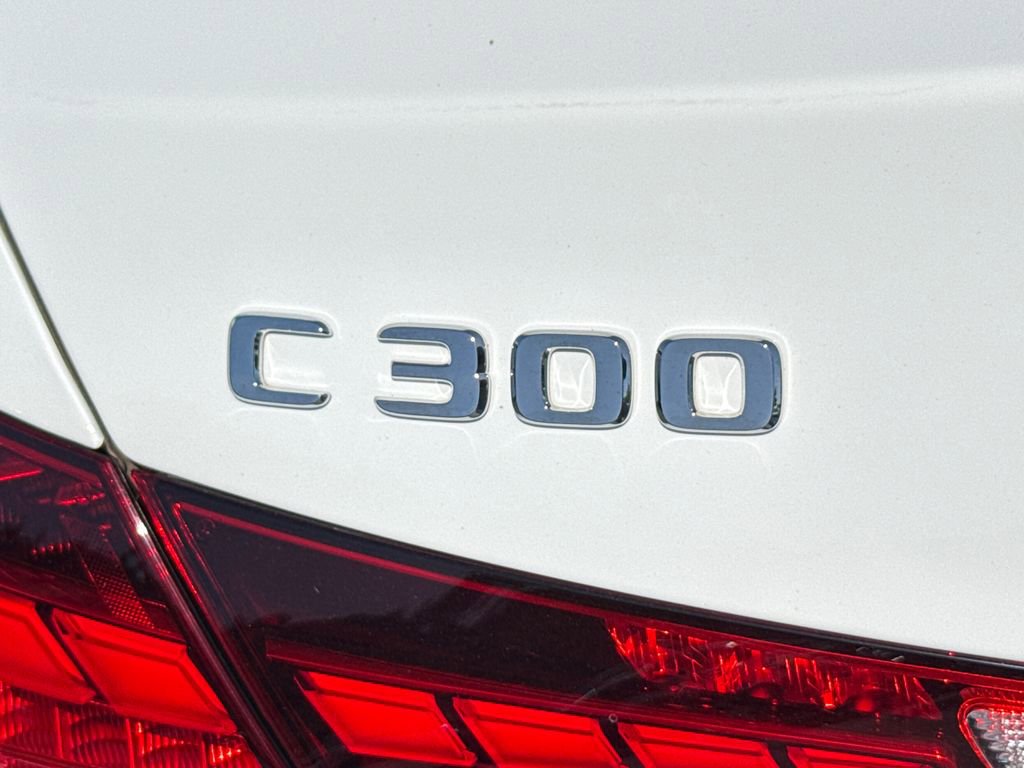 Used 2025 Mercedes-Benz C 300 Sedan image 9