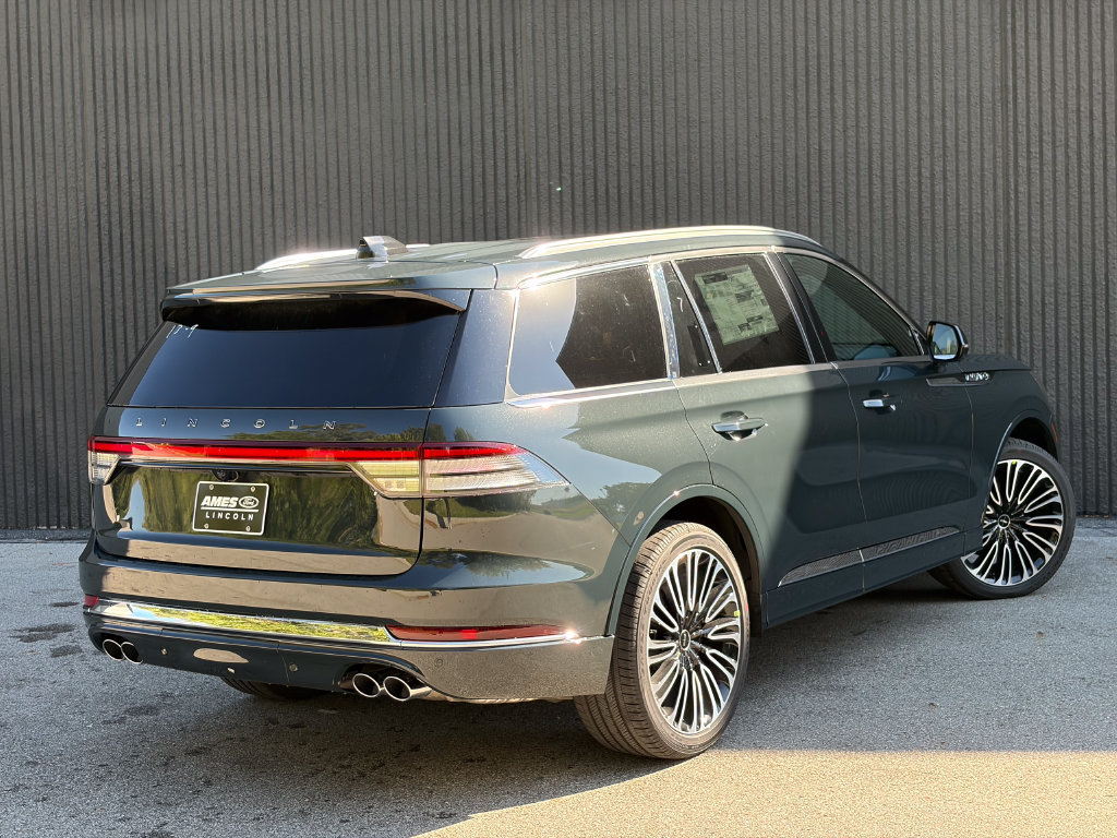 New 2027 Lincoln Aviator Black Label AWD/4WD image 7
