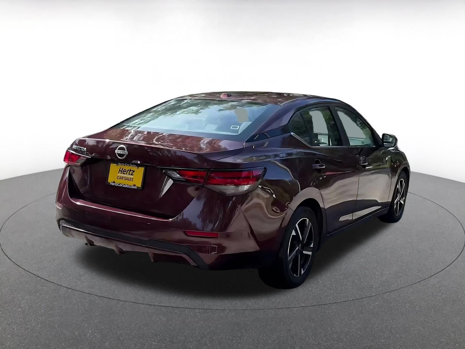Used 2025 Nissan Sentra SV FWD image 13