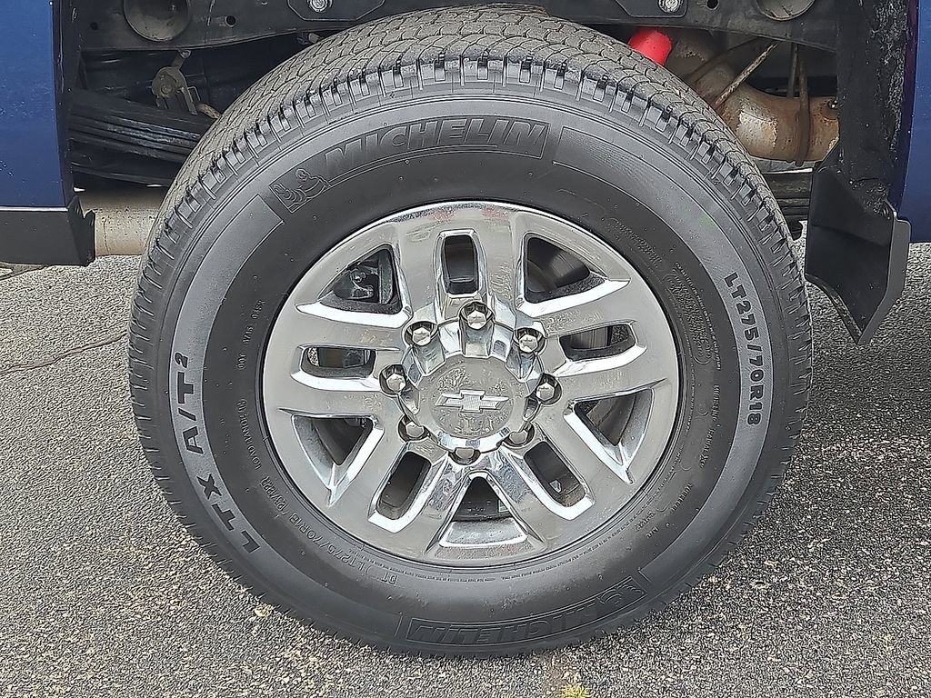 Used 2019 Chevrolet Silverado 2500 LT w/ LT Convenience Package AWD/4WD image 7