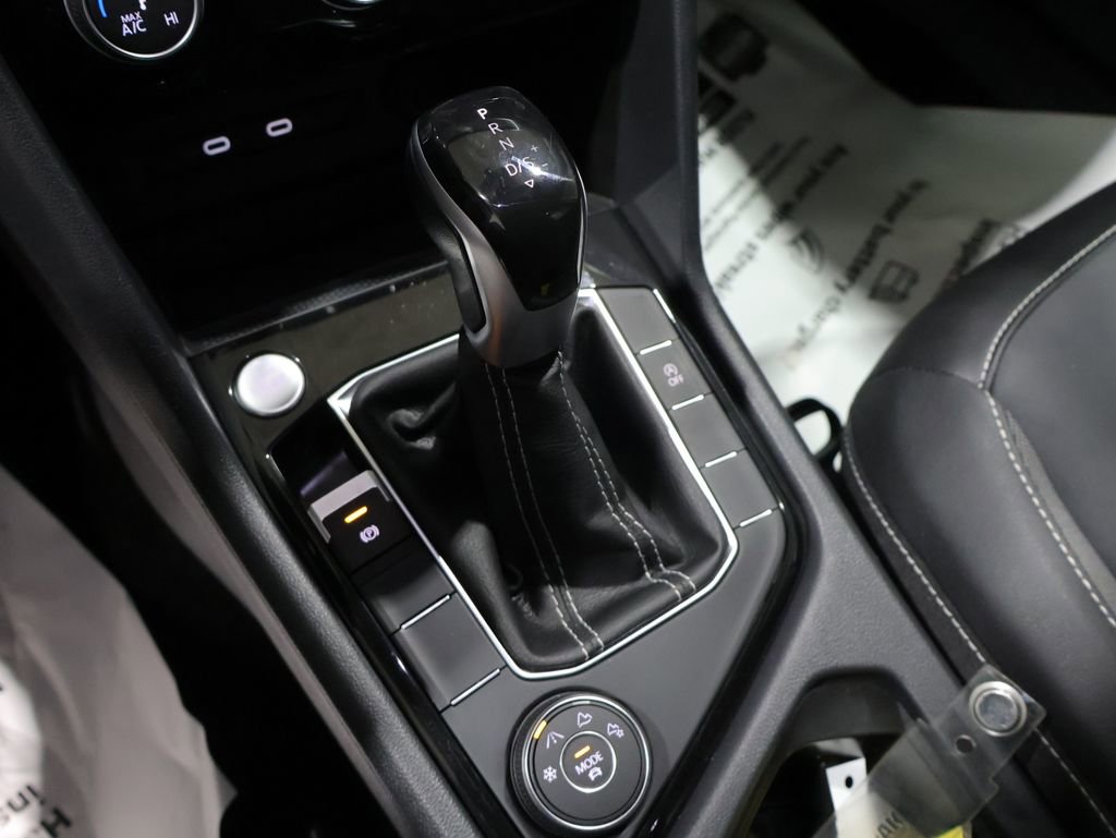 Used 2023 Volkswagen Taos SE w/ Panoramic Sunroof Package image 33