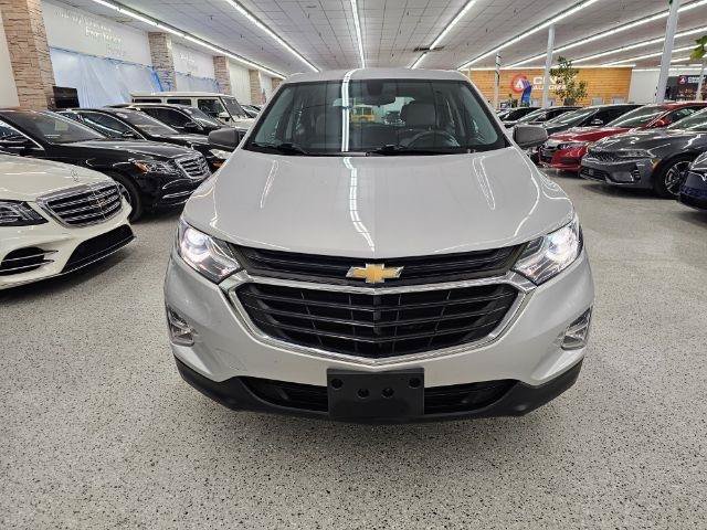 Used 2018 Chevrolet Equinox LS FWD image 3