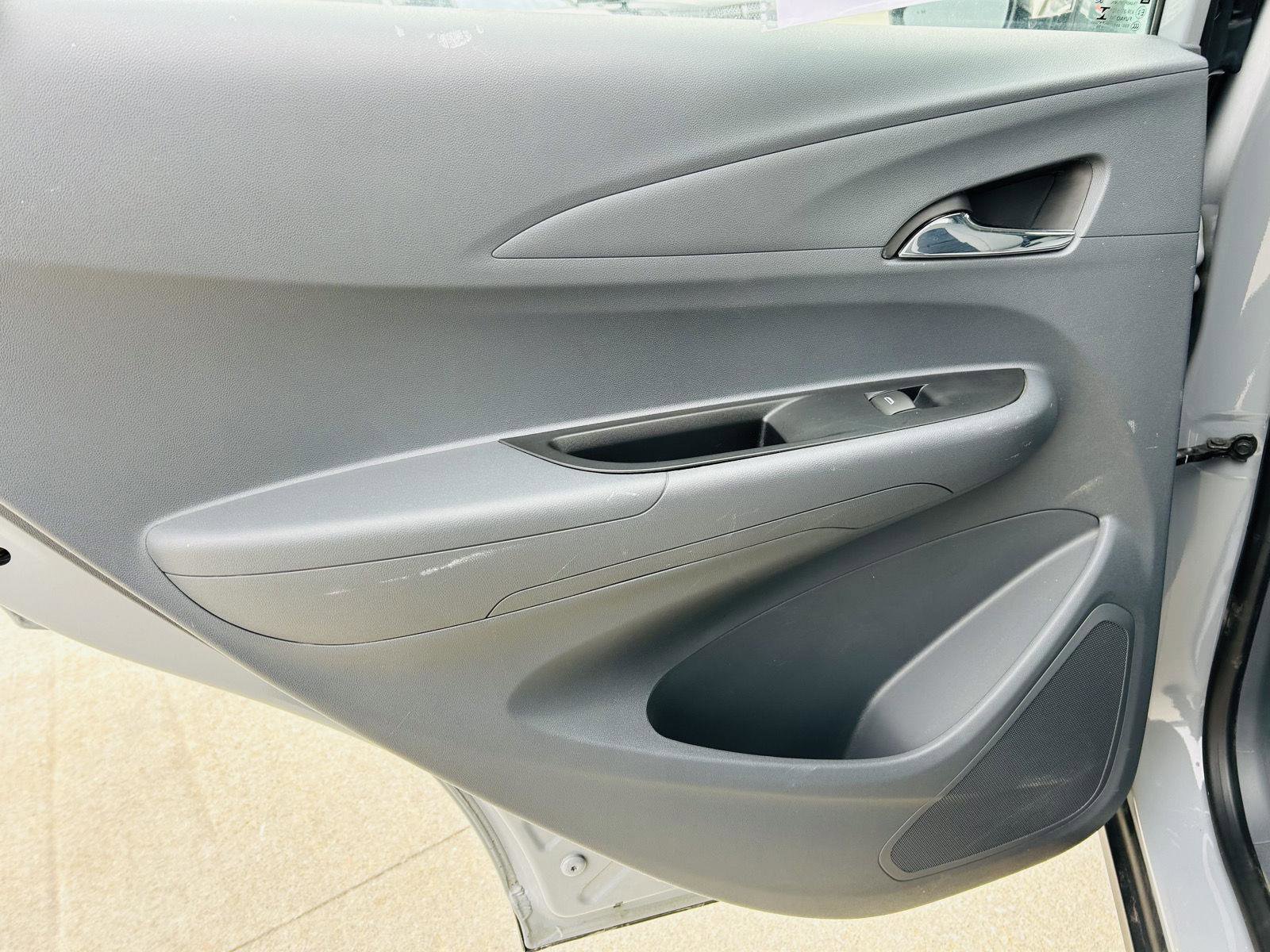 Used 2019 Chevrolet Bolt LT image 23