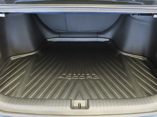Used 2025 Honda Accord SE image 31