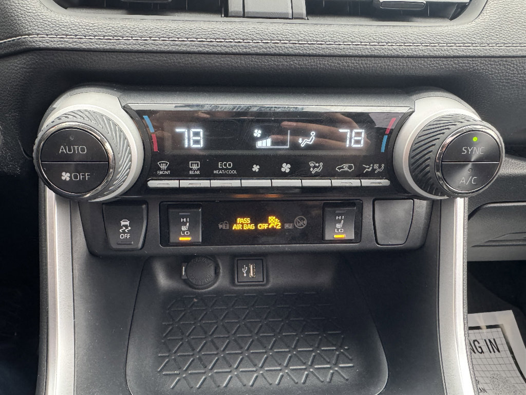 Used 2023 Toyota RAV4 XLE w/ Convenience Package image 18