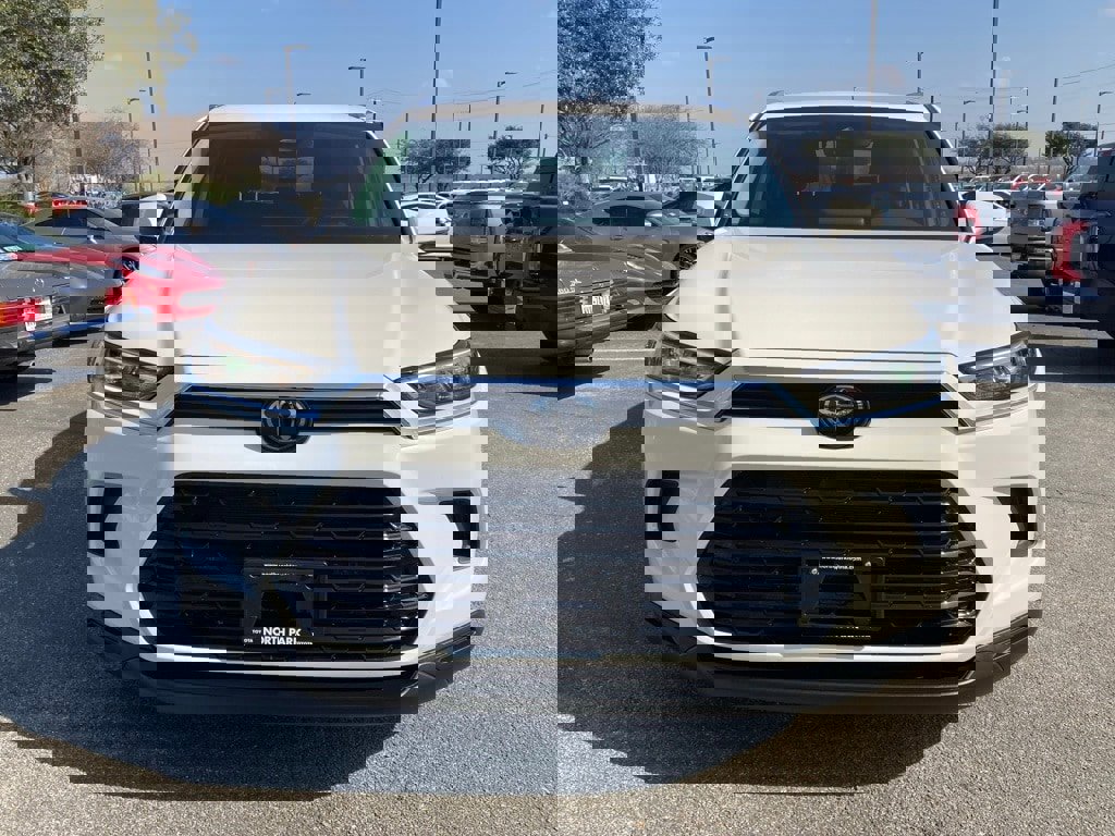 Certified 2024 Toyota Grand Highlander XLE image 2