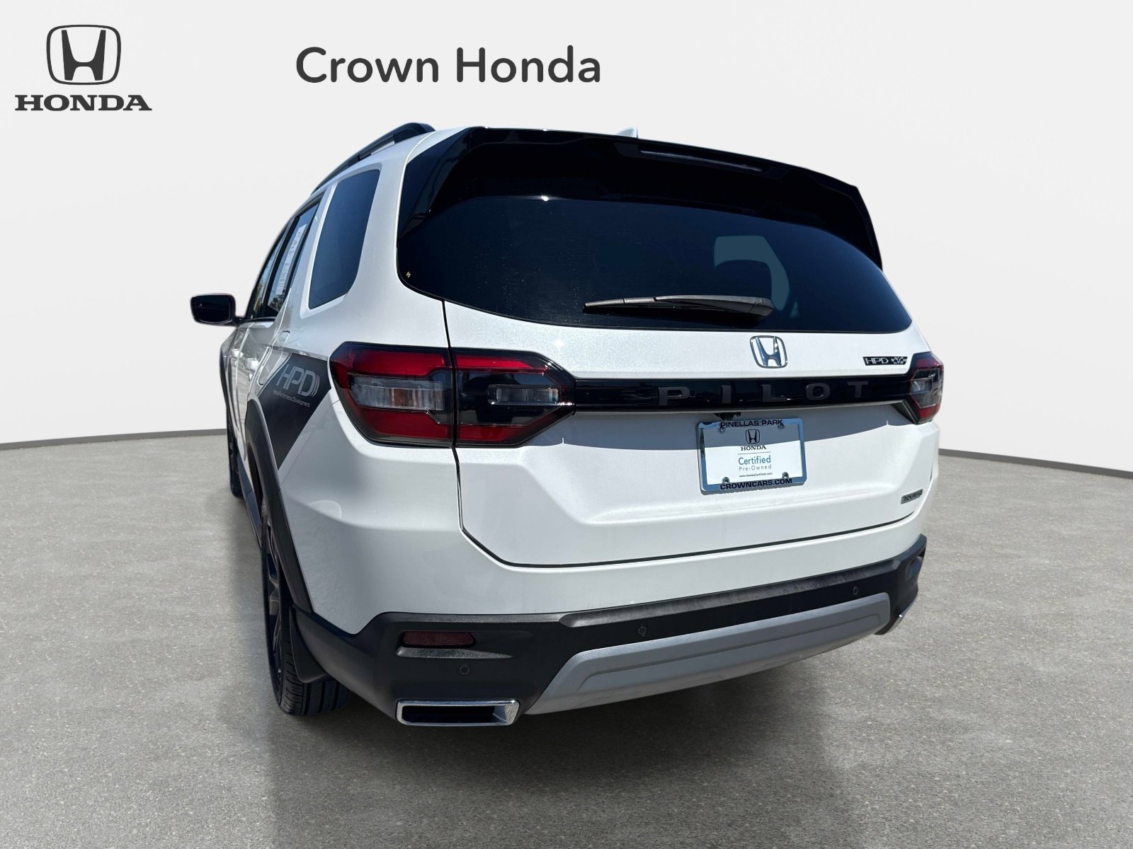Certified 2023 Honda Pilot Touring image 9