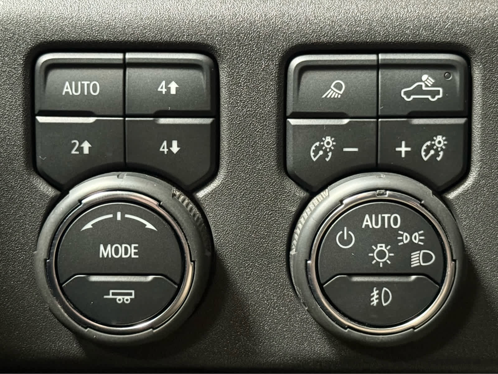 Certified 2022 Chevrolet Silverado 1500 LT Trail Boss w/ LT Trail Boss Premium Package AWD/4WD image 27