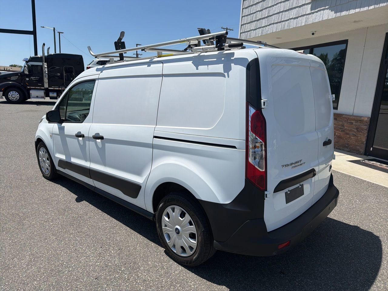 Used 2022 Ford Transit Connect XL FWD image 6