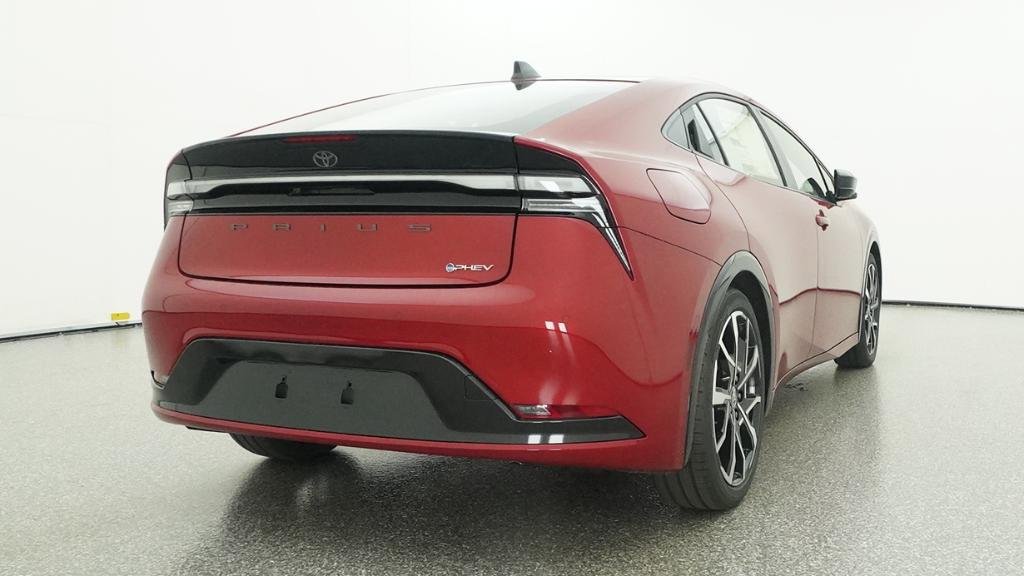 New 2026 Toyota Prius Plug-In Hybrid FWD image 16