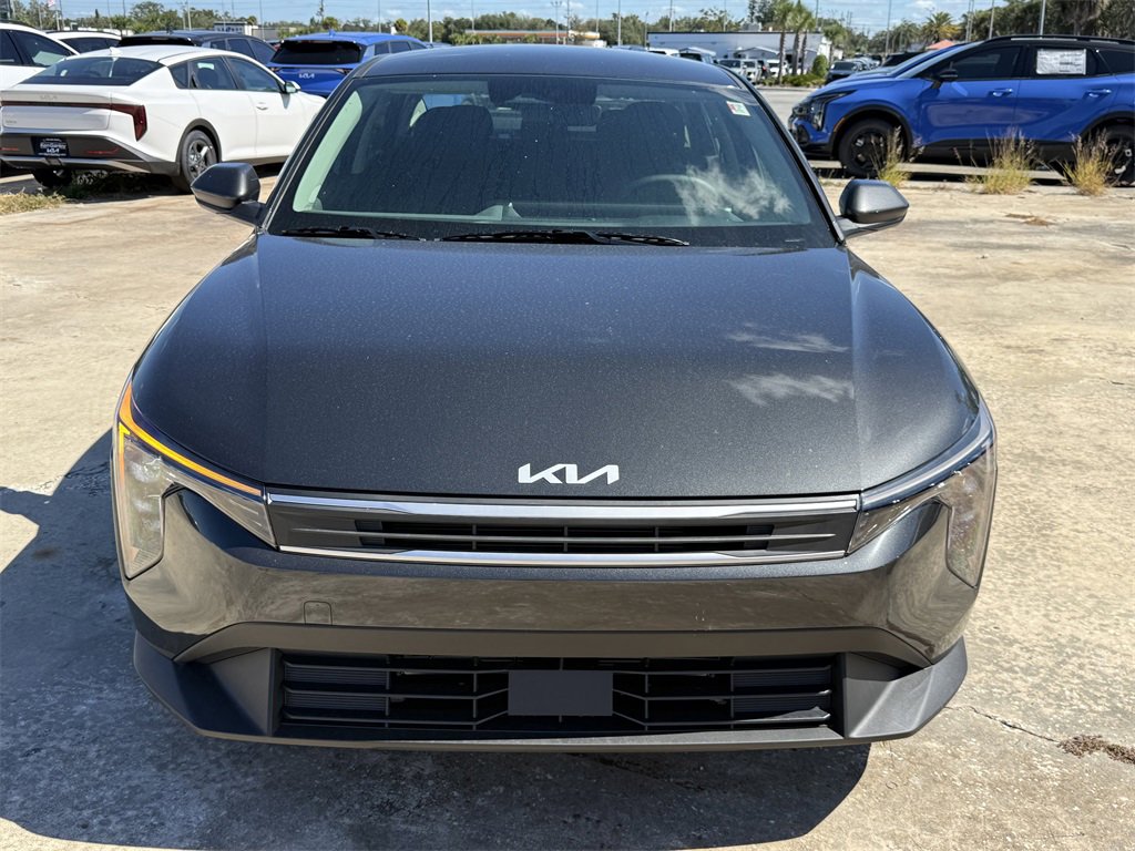 New 2025 Kia K4 LXS image 9