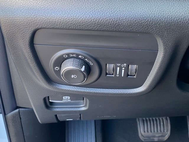 New 2025 Jeep Grand Cherokee L Overland w/ Trailer Tow Package image 26