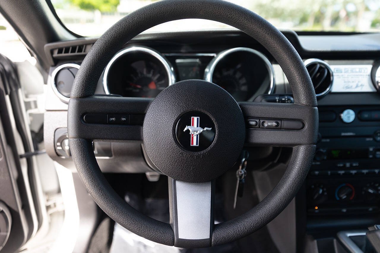 Used 2007 Ford Mustang GT RWD image 37