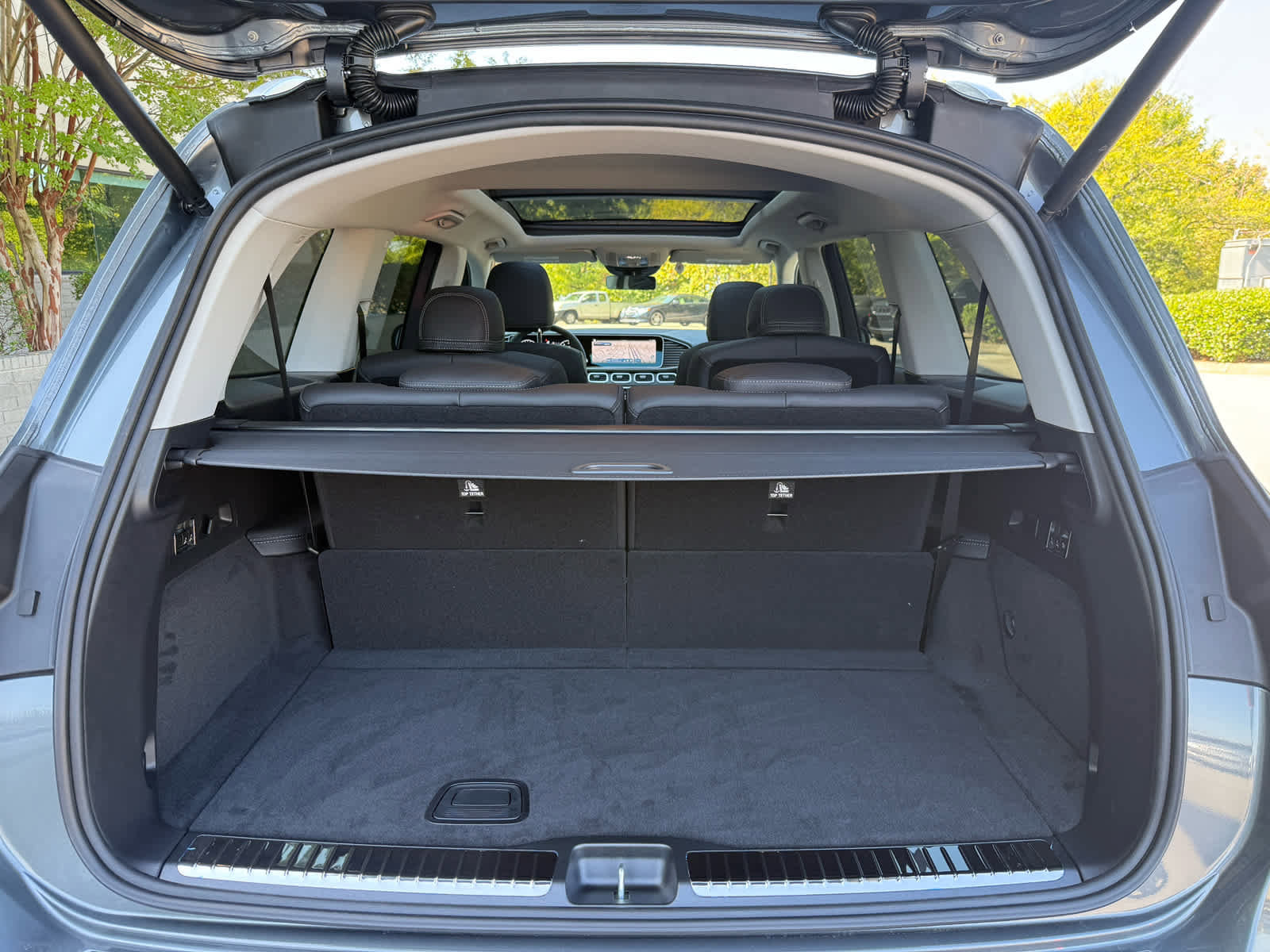 New 2026 Mercedes-Benz GLS 450 4MATIC image 38