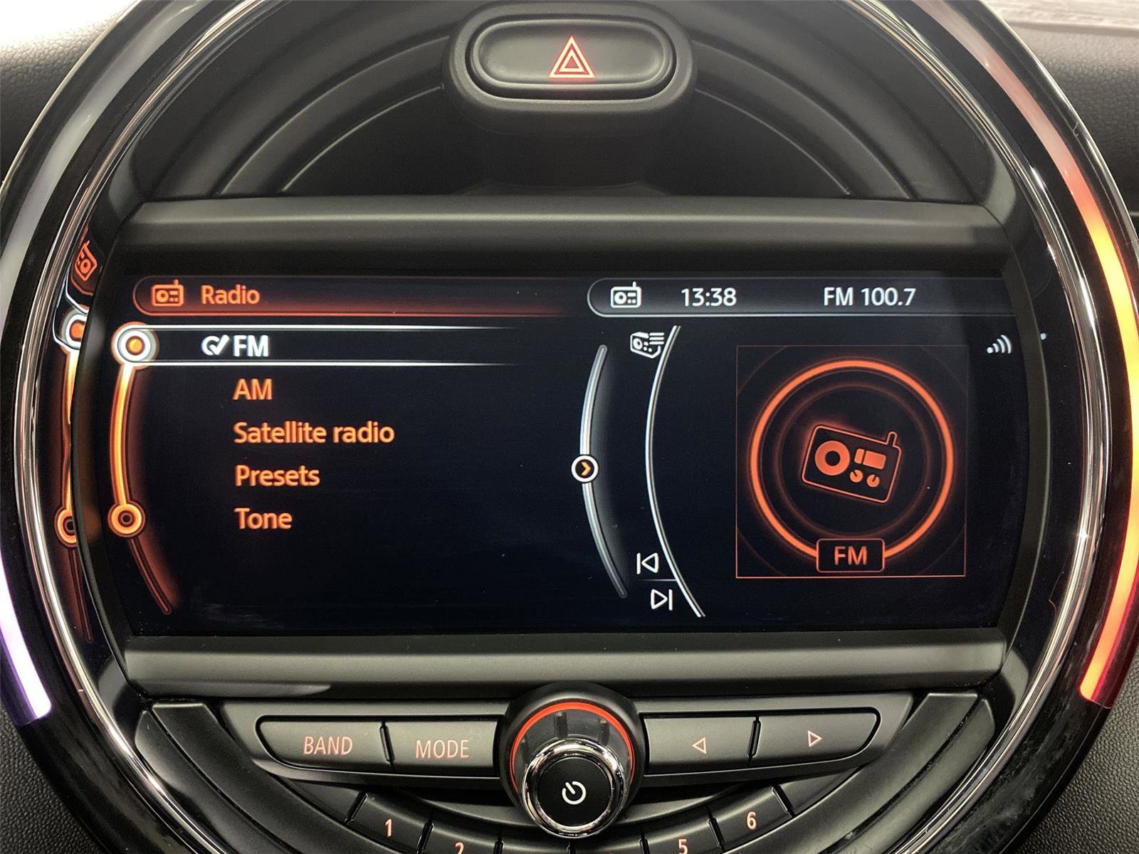 Used 2017 MINI Cooper S image 16