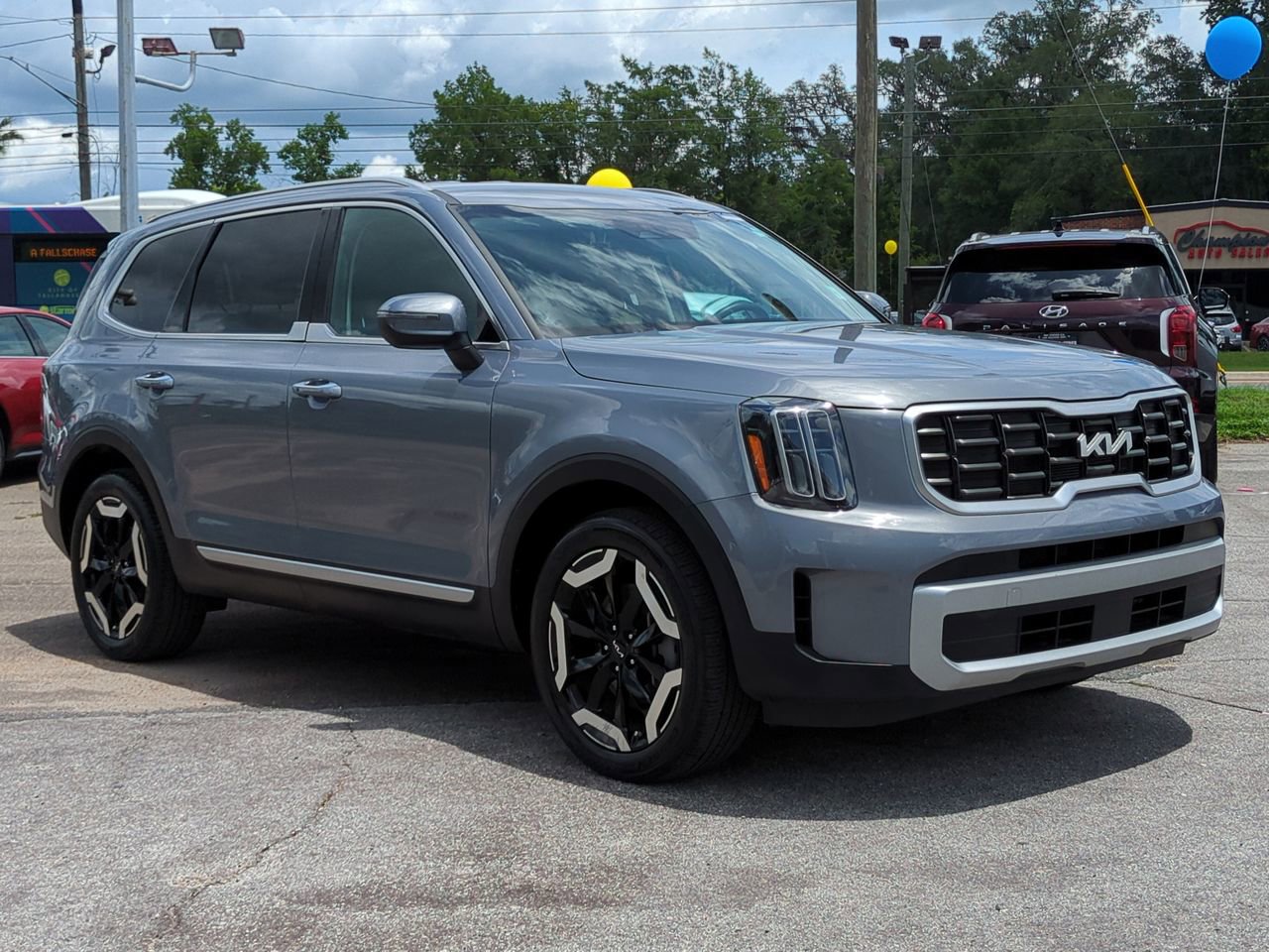 Certified 2024 Kia Telluride S FWD image 3
