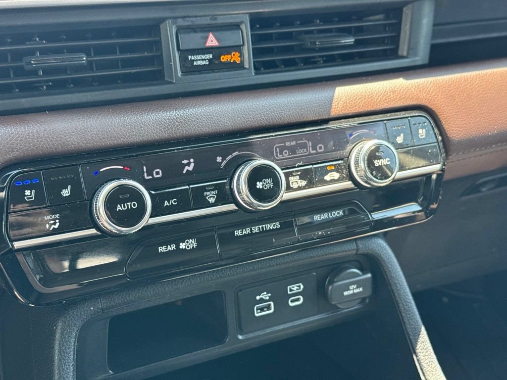 Used 2025 Honda Pilot Elite image 25