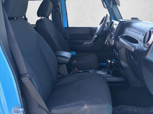 Used 2017 Jeep Wrangler Unlimited Sport w/ Connectivity Group AWD/4WD image 19